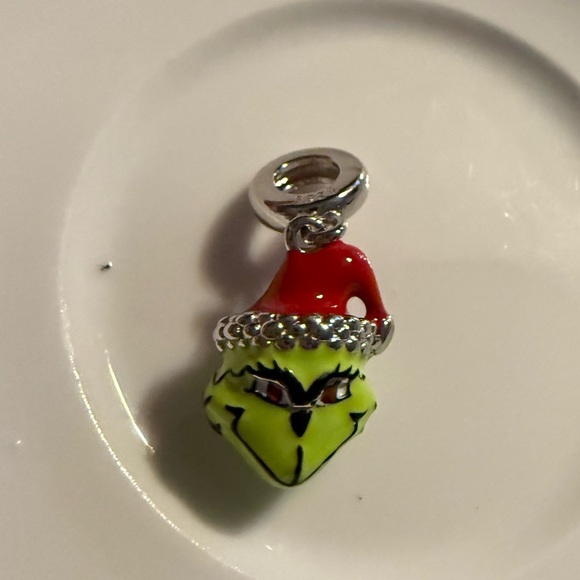 $5🎬MOVIE CHRISTMAS CHARM🎬Sterling Silver🎬NEW🎬$5 WHEN BUNDLED WITH 3 OR MORE ITEM - Picture 3 of 15